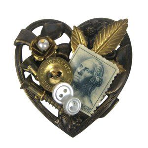 Handcrafted Goldtone Brooch 2.1 in Pin Heart Floral Leaf Washington Stamp Button